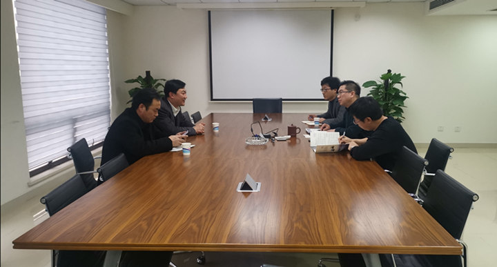 泗陽(yáng)經(jīng)濟(jì)開(kāi)發(fā)區(qū)意楊產(chǎn)業(yè)科技園區(qū)領(lǐng)導(dǎo)一行到訪匯鴻亞森公司參觀交流